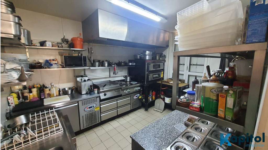 Vend restaurant traditionnel terrasse à Paris 19