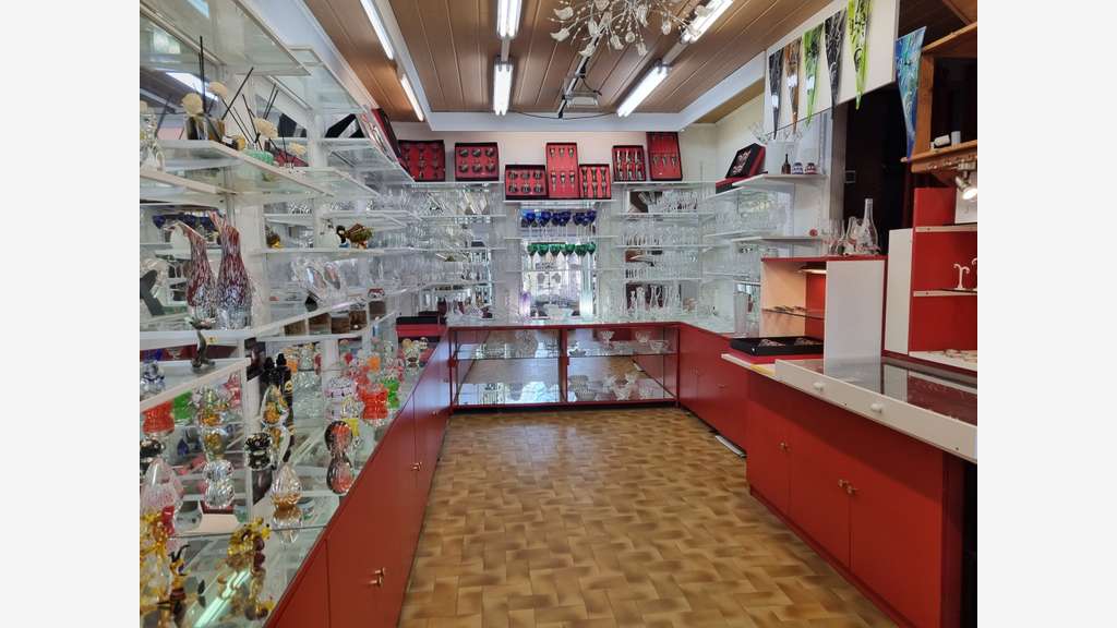 Vente bijouterie d'art à Greoux Les Bains centre