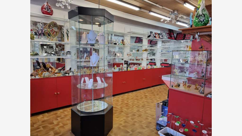 Vente bijouterie d'art à Greoux Les Bains centre