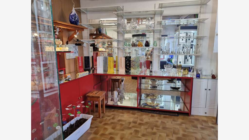 Vente bijouterie d'art à Greoux Les Bains centre