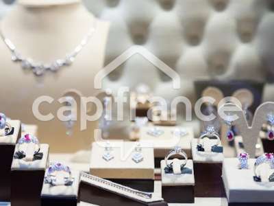 Vente bijouterie-horlogerie Alpes-de-Haute-Pce