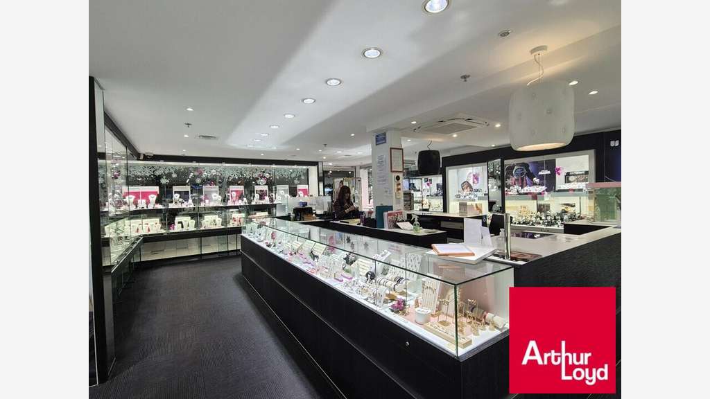 Bijouterie horlogerie à vendre en ccial à Urrugne