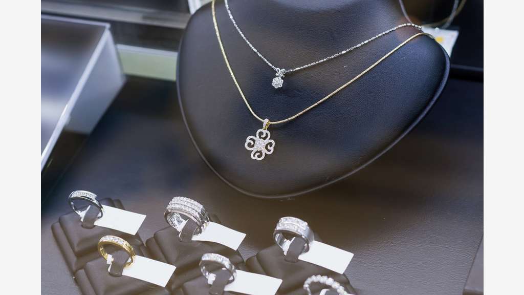 Vente FDC bijouterie horlogerie secteur Versailles