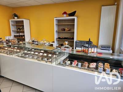 Vente biscuiterie pâtisserie à Rochefort-Montagne