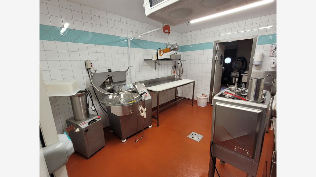 A vendre très belle boucherie-charcuterie-traiteur