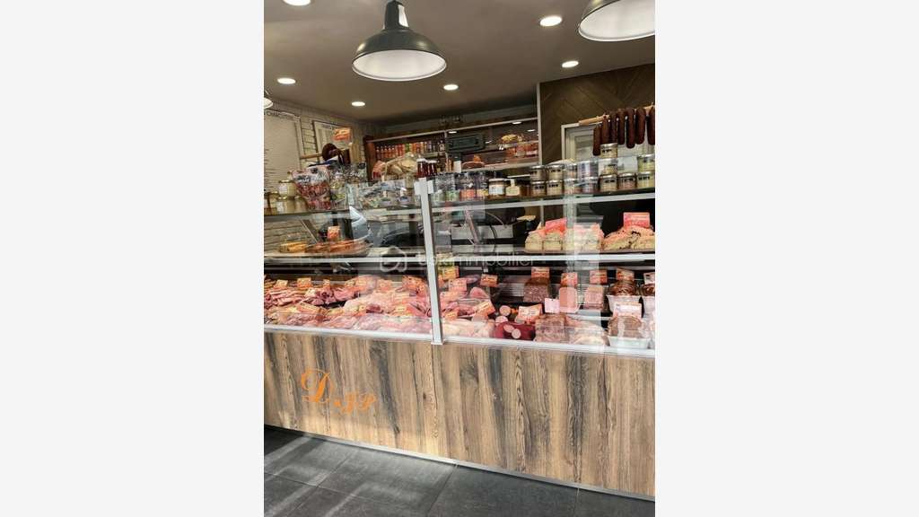 FDC boucherie charcuterie beau potentiel à Fismes