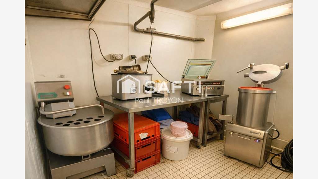 AV FDC boucherie 140m² à Gémenos quartier prisé
