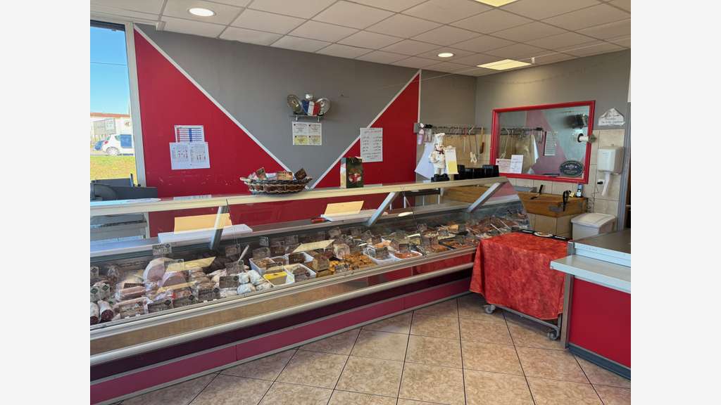Cède charcuterie traiteur avec laboratoire dans 47
