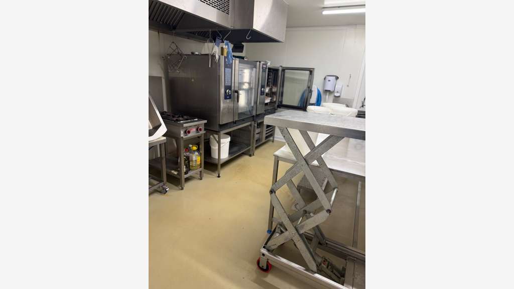 Cède charcuterie traiteur avec laboratoire dans 47
