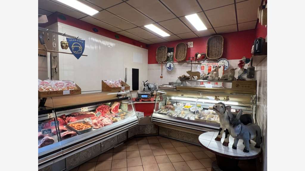 Vente boucherie de 70m² avec terrasse à Olargues