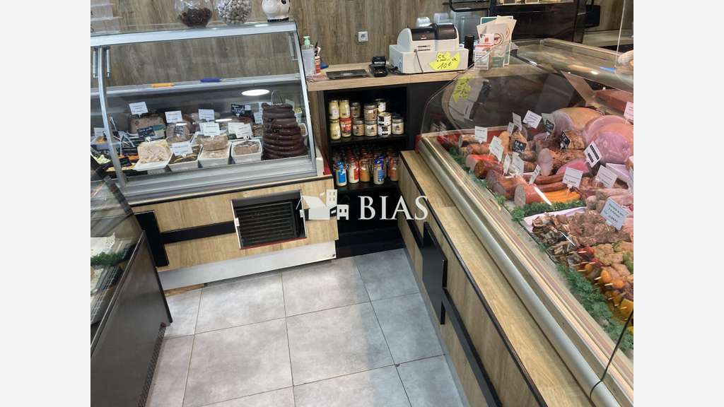 Vente boucherie rôtisserie en centre ville 28