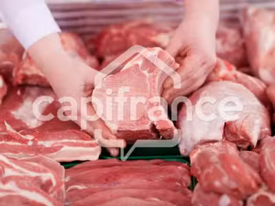 Boucherie charcuterie à vendre proche Saintes (17)