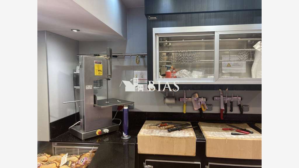 Vend boucherie rôtisserie rue pietonne dept 92