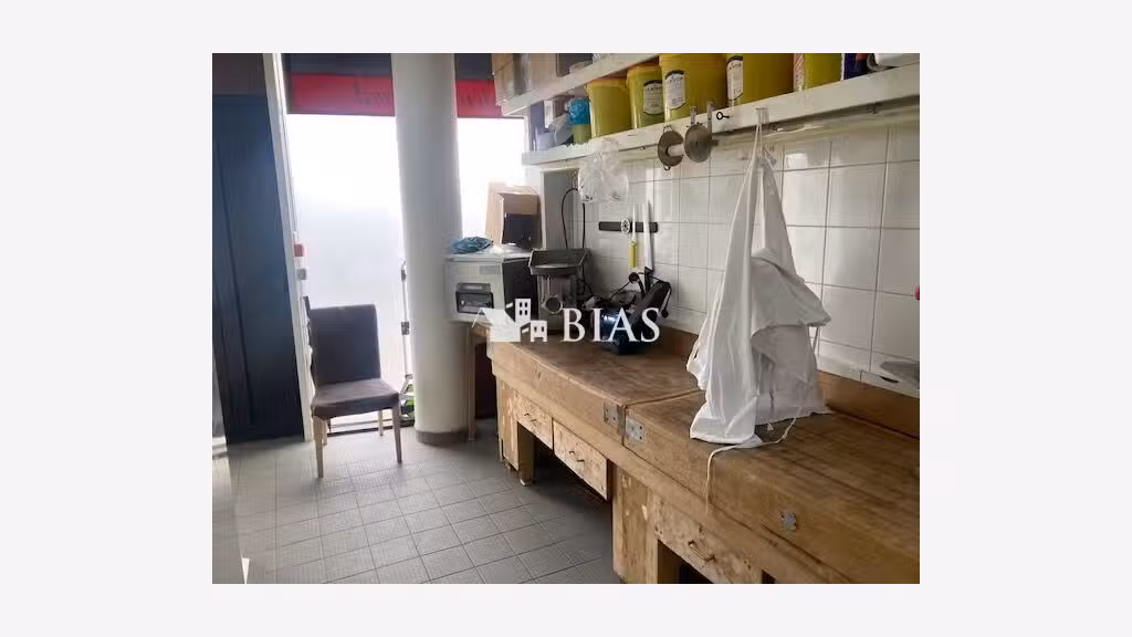 Vente boucherie traiteur d'angle 93