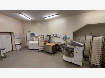 Cède boulangerie pâtisserie à 45mn Toulouse centre