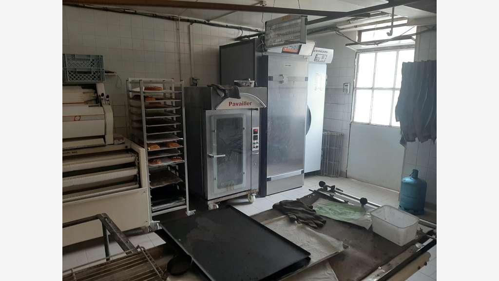 Vente boulangerie en coeur du Berry 18