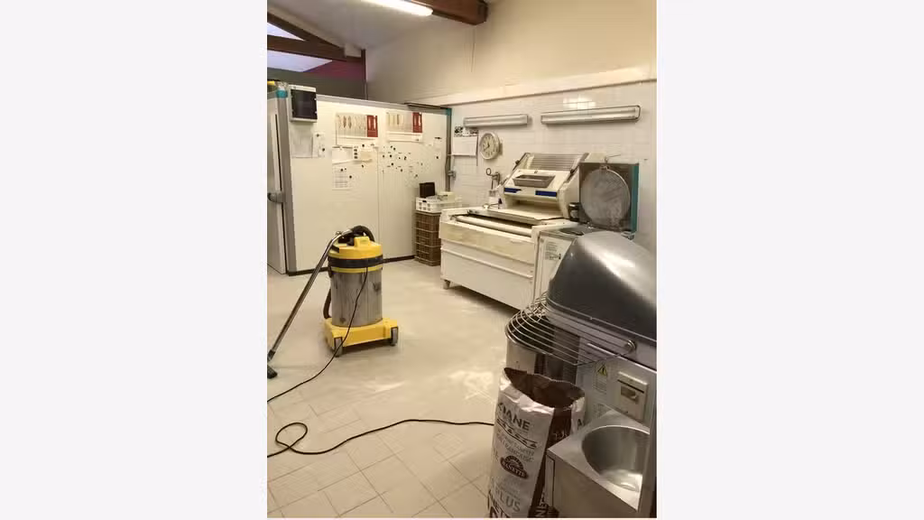 Vente boulangerie pâtisserie en couronne Niortaise