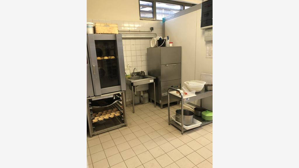 Vente boulangerie pâtisserie en couronne Niortaise