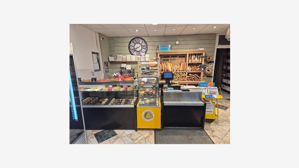 AV boulangerie proche autoroute dans le Revermont 