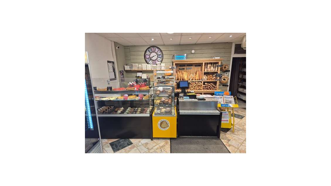 AV boulangerie proche autoroute dans le Revermont 