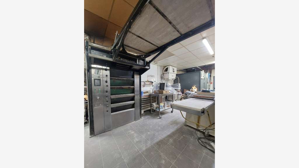 Vente belle boulangerie dans centre commercial 14