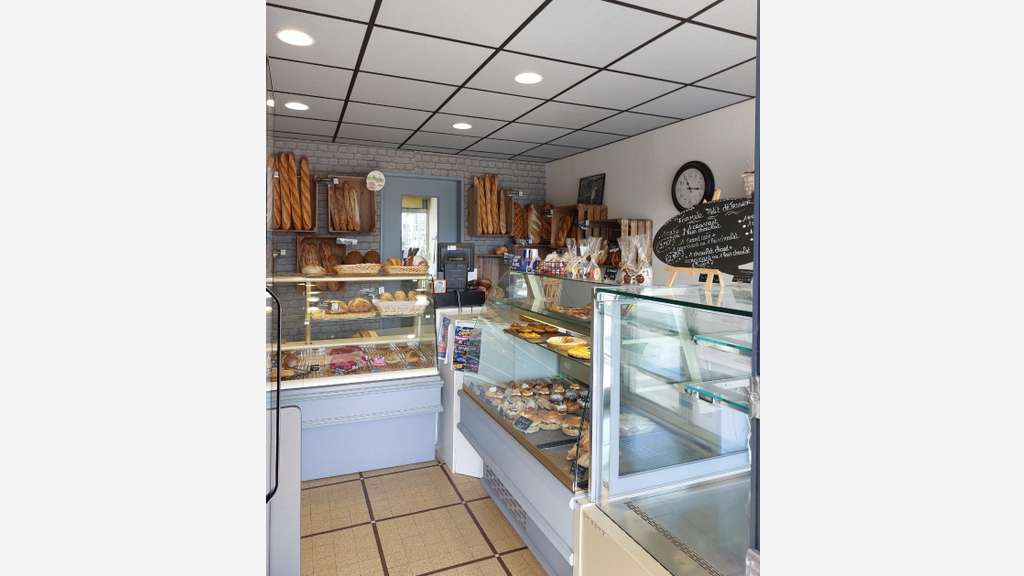 Vente boulangerie de village axe très passant 14