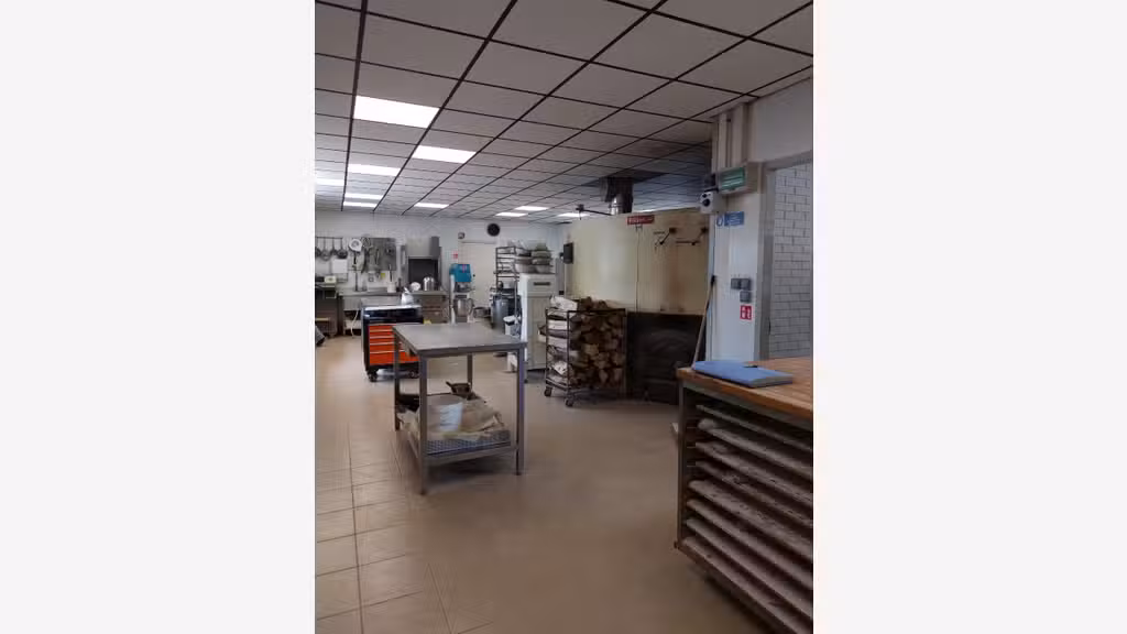 Vente boulangerie patisserie snacking à Caen