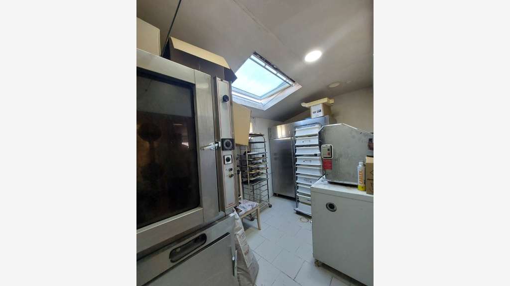 AV boulangerie village proche zone touristique 14