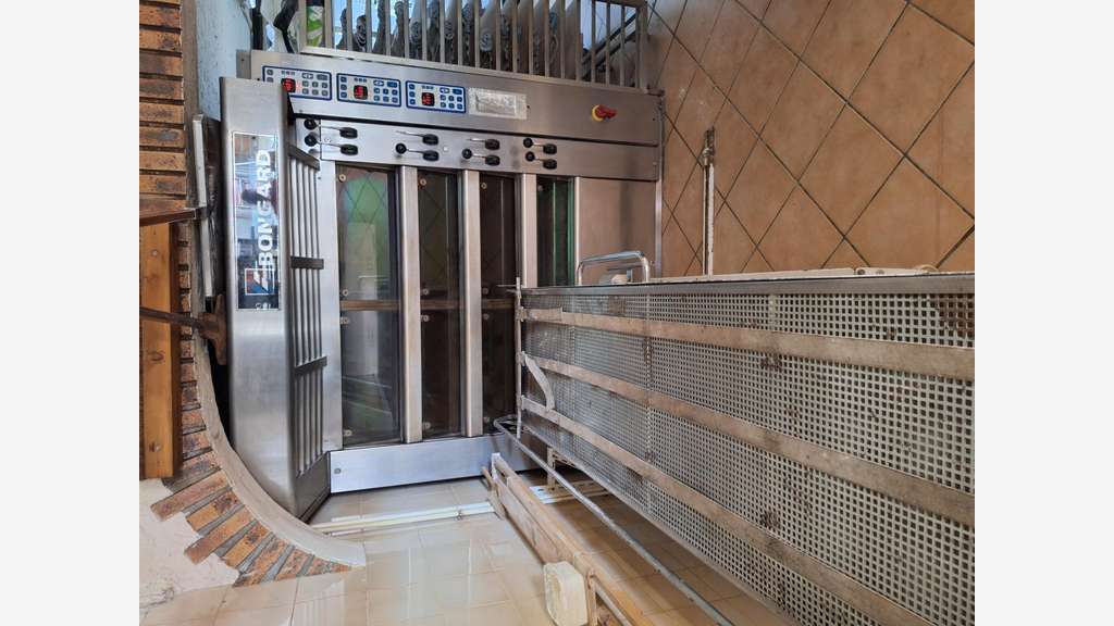 Vente boulangerie atypique en station balnéaire 17