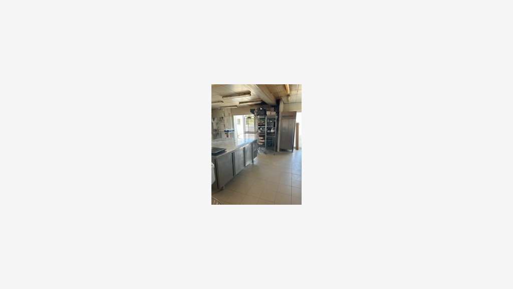 AV boulangerie saisonniere emplacement N°1 dept 17
