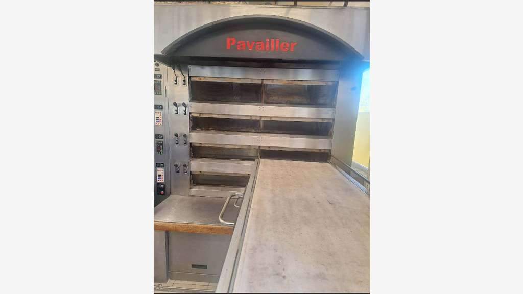 BOULANGERIE AVEC EMPLACEMENT DE 1er ORDRE SUR