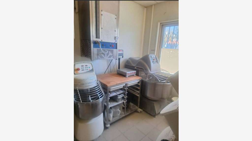 BOULANGERIE AVEC EMPLACEMENT DE 1er ORDRE SUR