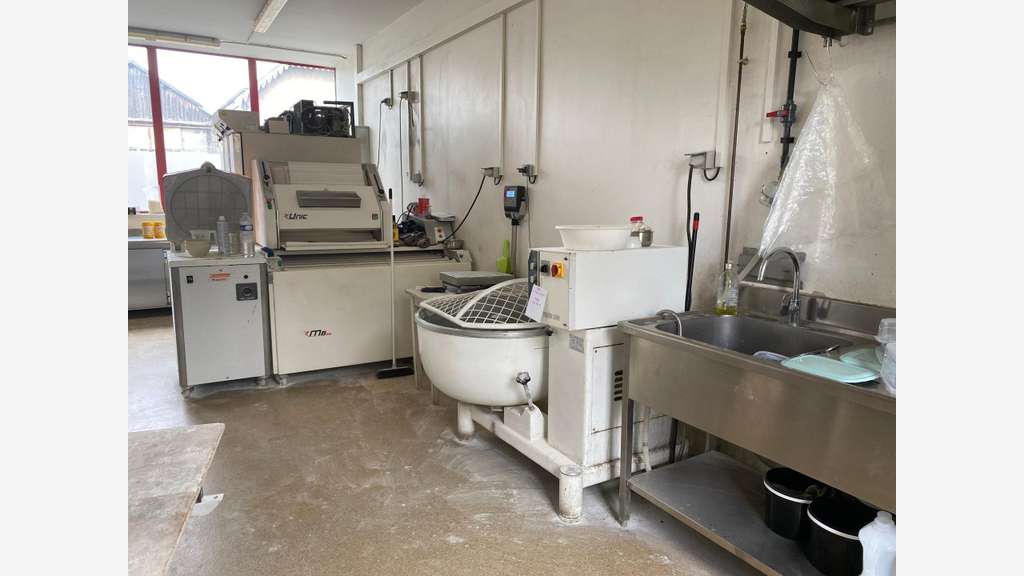 Cède boulangerie Pâtisserie à Chatillon-Sur-Indre