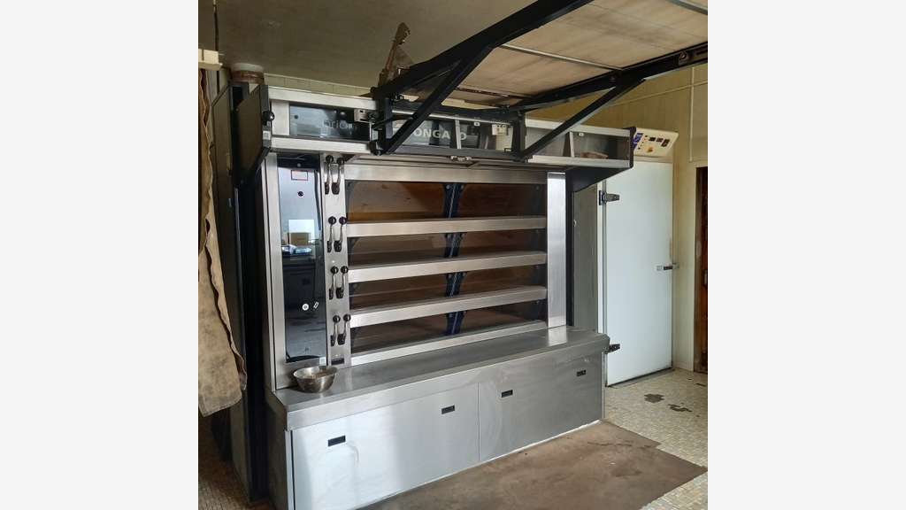 A vendre murs + fonds boulangerie dans le Cher