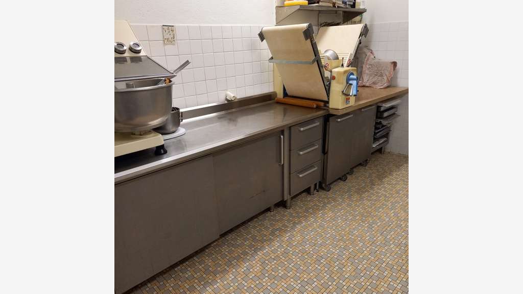 A vendre murs + fonds boulangerie dans le Cher