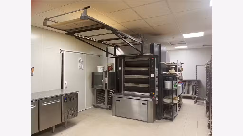 Reprise boulangerie dans un coin de verdure 79