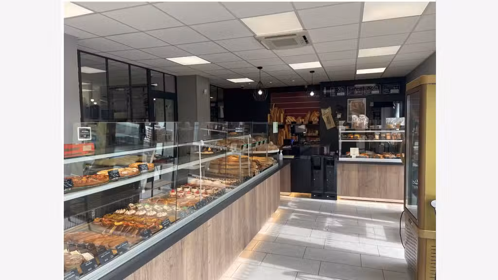 Reprise boulangerie dans un coin de verdure 79