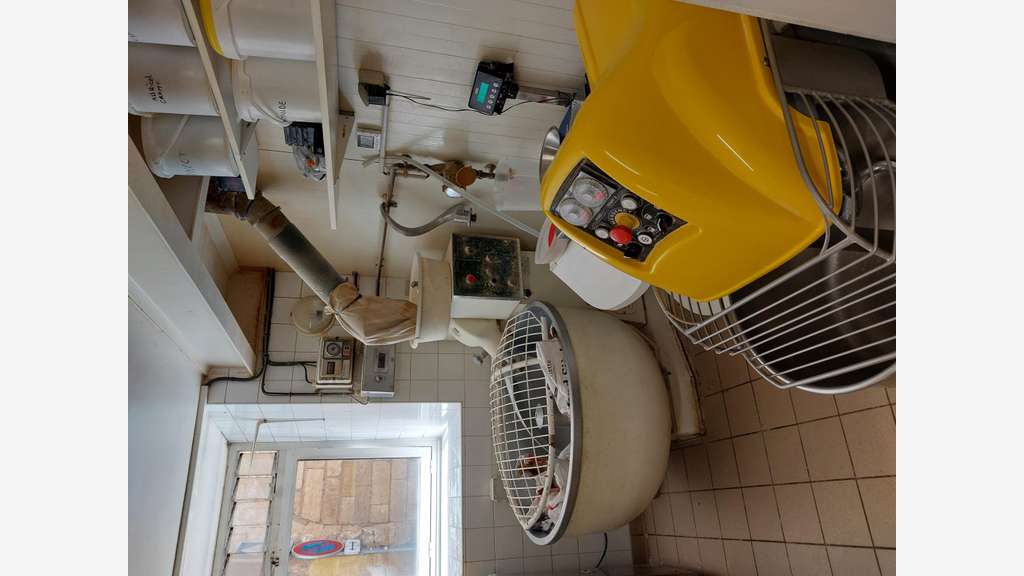 Cède boulangerie très forte rentabilité village 24
