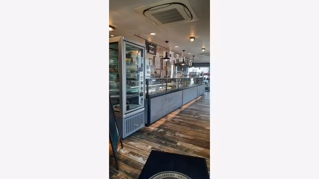 Vente très belle boulangerie empl de 1er ordre 25
