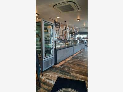 Vente très belle boulangerie empl de 1er ordre 25
