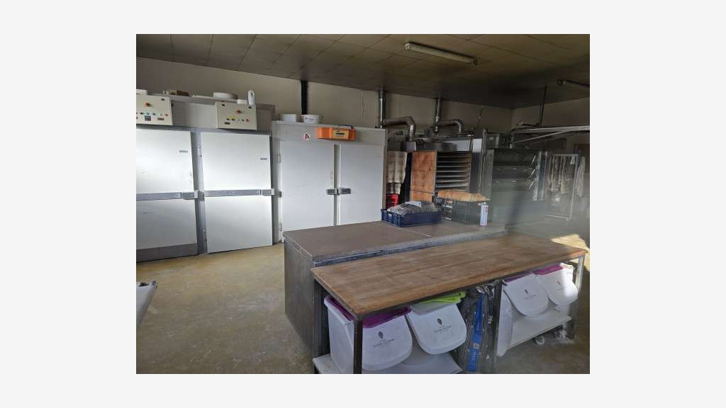 Vente boulangerie pâtisserie axe très fréquenté 25