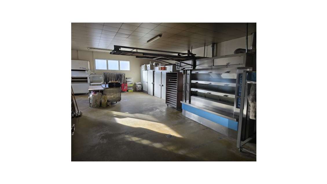 Vente boulangerie pâtisserie axe très fréquenté 25