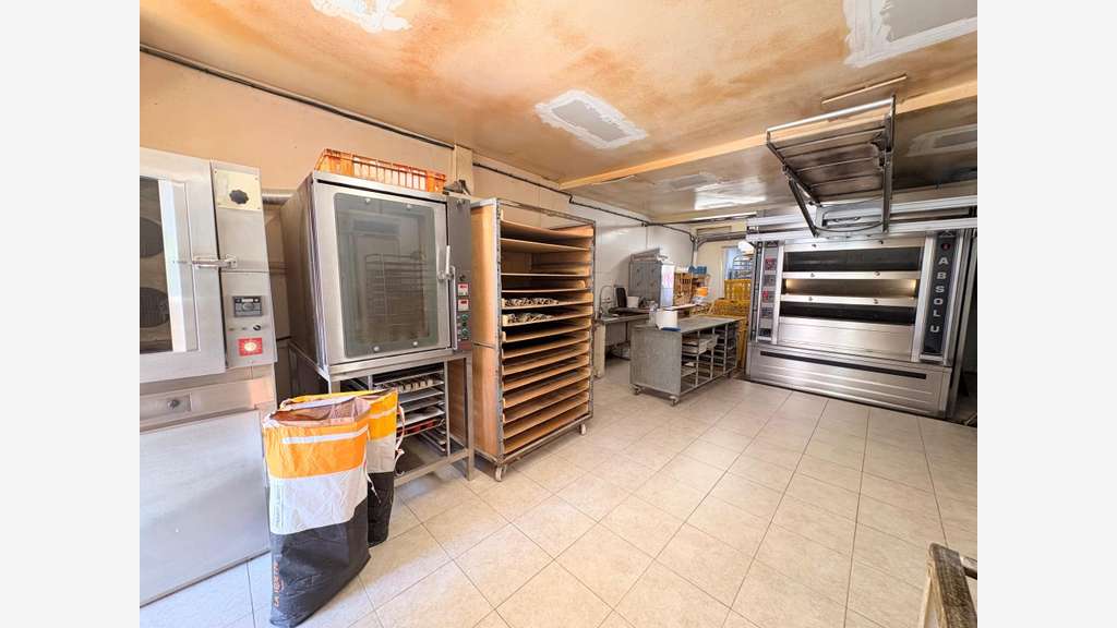 Vente boulangerie pâtisserie de 100m² à Dunes