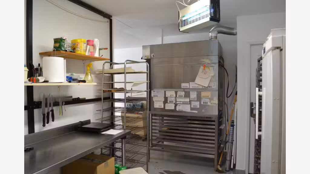 Vente FDC dépôt de pain pâtisserie snack Ardèche