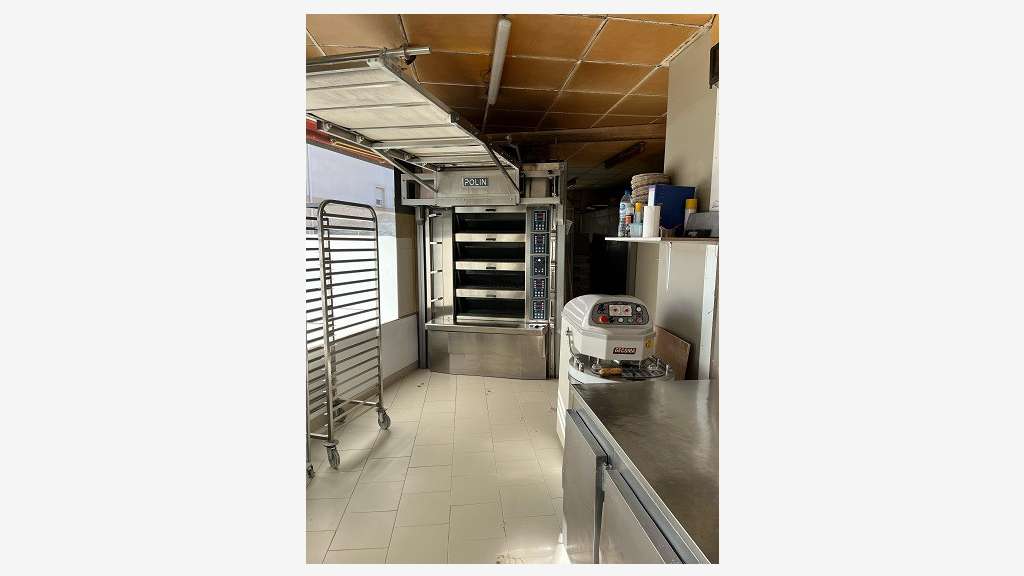 AV magnifique boulangerie aucun travaux à prévoir