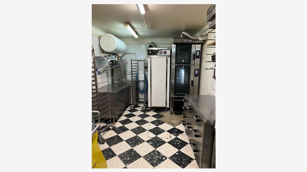 AV magnifique boulangerie aucun travaux à prévoir