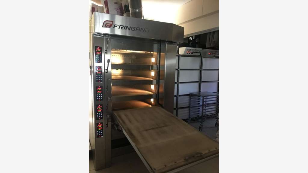 Vente boulangerie, logement confort, haut du GARD