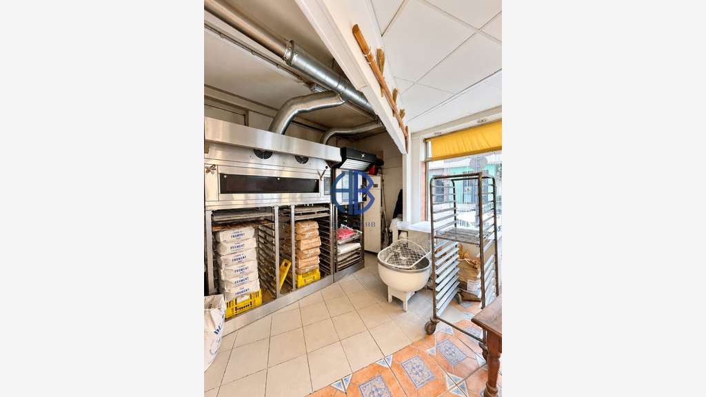 Cède boulangerie pâtisserie à Grenoble axe passant