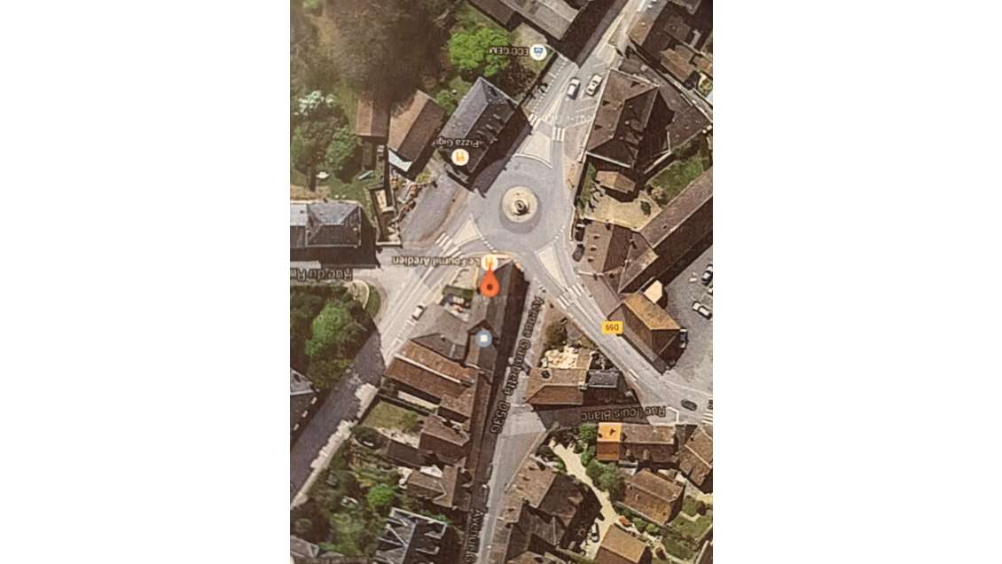 Cède suberbe affaire 90m² axe passant Haute Vienne