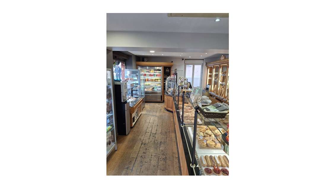 Cède boulangerie de 130m² en Isère ville dynamique